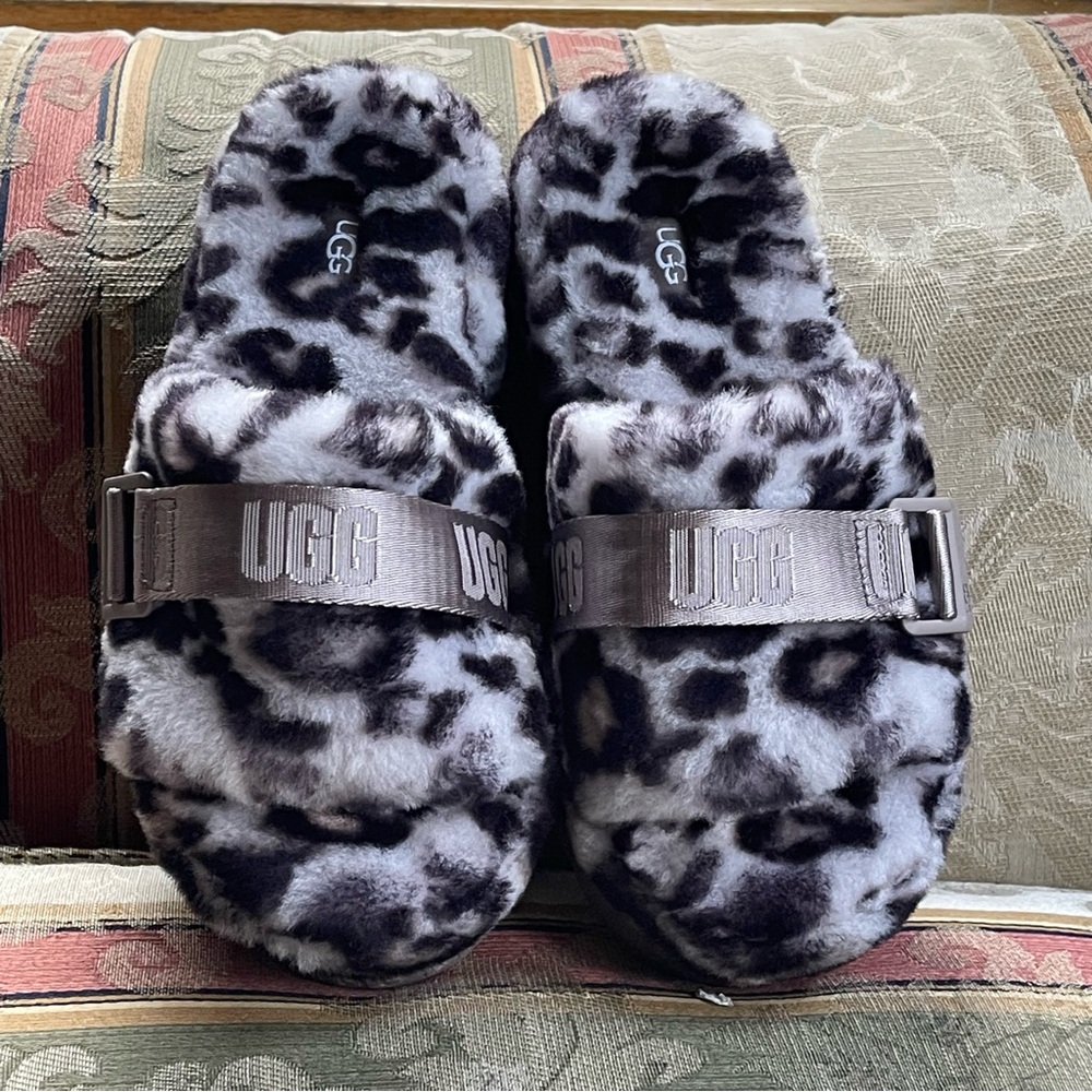 Ugg Fluffita Panther Print . Size 7 - image 1